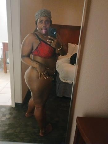 Peach's , 36  female escort, Biloxi