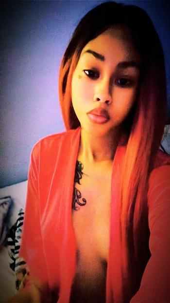 Red, 21  female escort, Biloxi