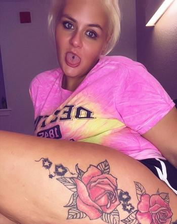 Nikki, 34  female escort, Biloxi